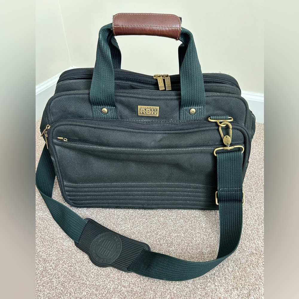 Ricardo Beverly Hills Men’s Carry On Travel Bag - Removable Strap
